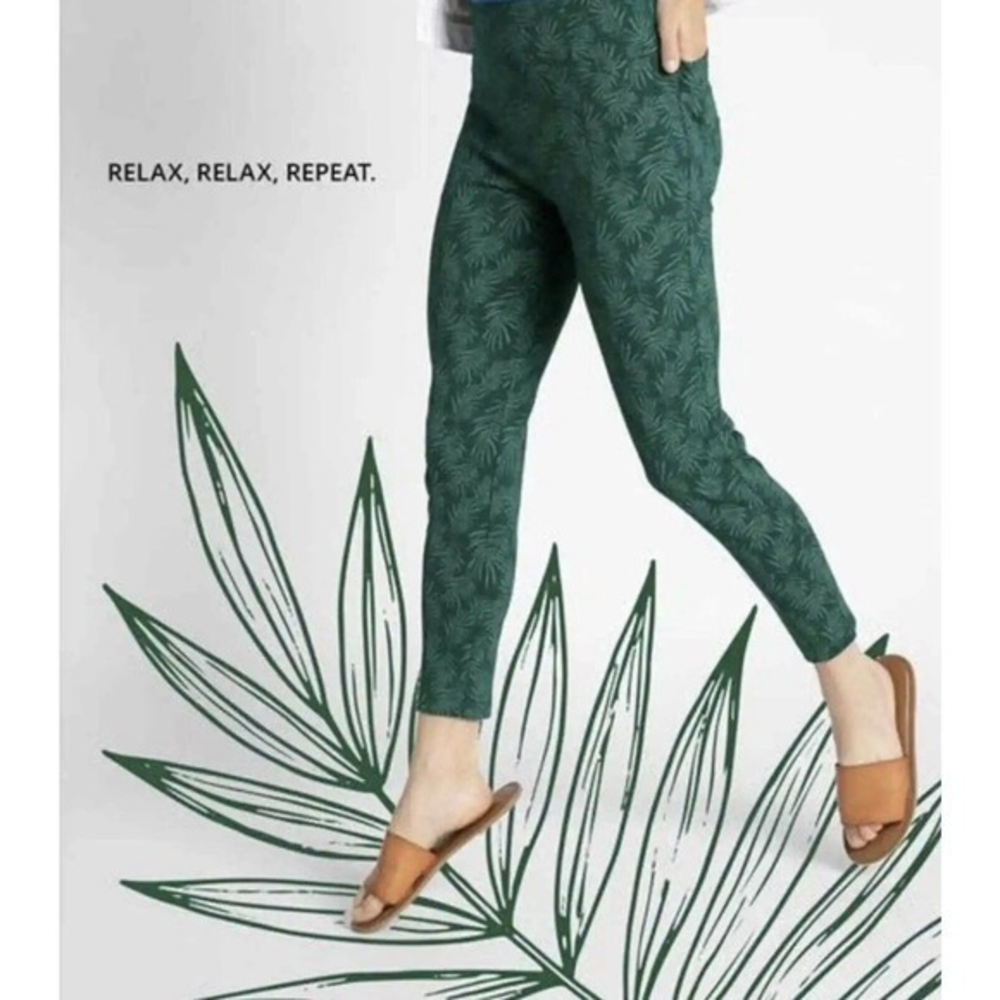 Betabrand Power Down Pants Women’s XSP Green Cabana‎ Leaf Print Skinny Yoga